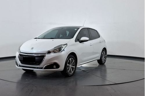 PEUGEOT 208 1.6 5P ALLURE 2017