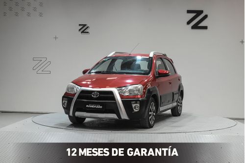 TOYOTA ETIOS 1.5 5 PTAS CROSS 2016